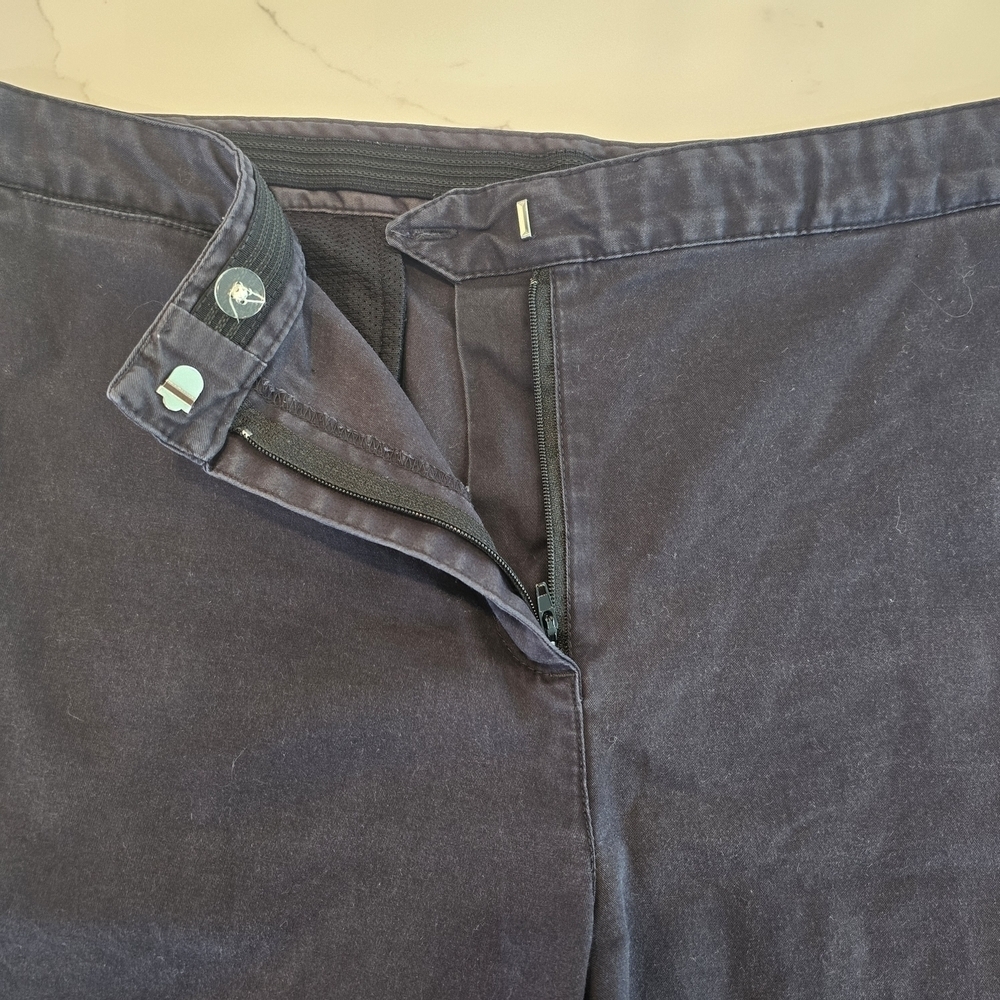 Izod Dark Blue Women's Bermuda Shorts Size 16 - Picture 4 of 9